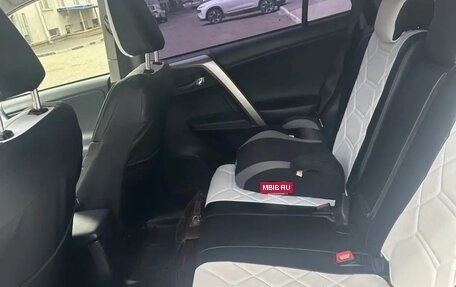 Toyota RAV4, 2013 год, 1 700 000 рублей, 7 фотография