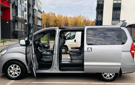 Hyundai Grand Starex Grand Starex I рестайлинг 2, 2011 год, 1 490 000 рублей, 4 фотография
