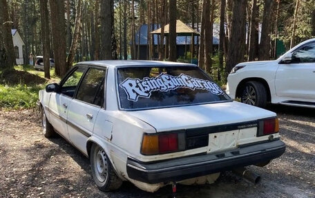 Toyota Carina, 1985 год, 99 999 рублей, 1 фотография