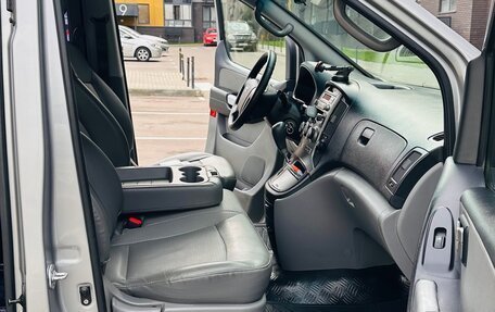 Hyundai Grand Starex Grand Starex I рестайлинг 2, 2011 год, 1 490 000 рублей, 9 фотография