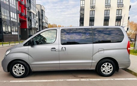 Hyundai Grand Starex Grand Starex I рестайлинг 2, 2011 год, 1 490 000 рублей, 11 фотография