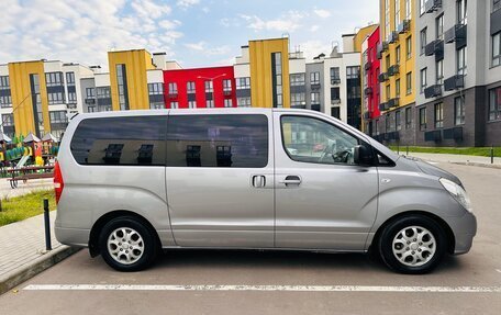 Hyundai Grand Starex Grand Starex I рестайлинг 2, 2011 год, 1 490 000 рублей, 13 фотография