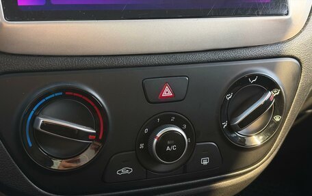 Hyundai Solaris II рестайлинг, 2018 год, 1 389 000 рублей, 17 фотография