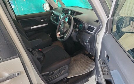 Toyota Roomy I, 2023 год, 1 320 000 рублей, 7 фотография
