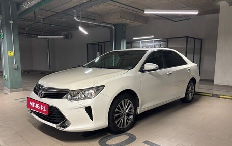Toyota Camry, 2016 год, 2 250 000 рублей, 3 фотография