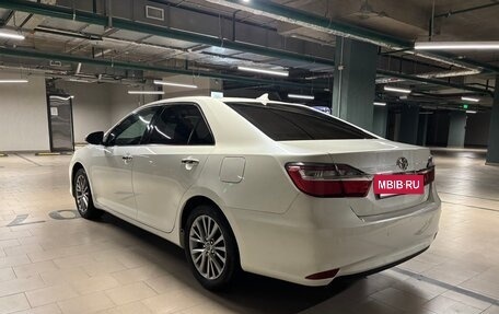 Toyota Camry, 2016 год, 2 250 000 рублей, 4 фотография
