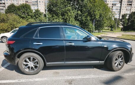 Infiniti FX I, 2007 год, 625 000 рублей, 10 фотография
