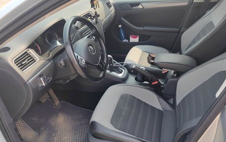 Volkswagen Jetta VII, 2014 год, 1 020 000 рублей, 4 фотография