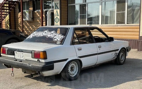 Toyota Carina, 1985 год, 99 999 рублей, 2 фотография