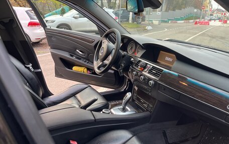 BMW 5 серия, 2008 год, 1 050 000 рублей, 13 фотография
