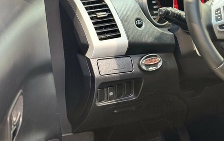 Mitsubishi Outlander III рестайлинг 3, 2008 год, 1 095 000 рублей, 14 фотография