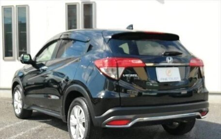 Honda Vezel, 2018 год, 1 350 000 рублей, 5 фотография