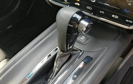Honda Vezel, 2018 год, 1 350 000 рублей, 9 фотография