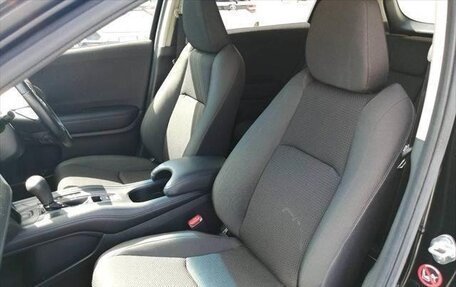 Honda Vezel, 2018 год, 1 350 000 рублей, 11 фотография