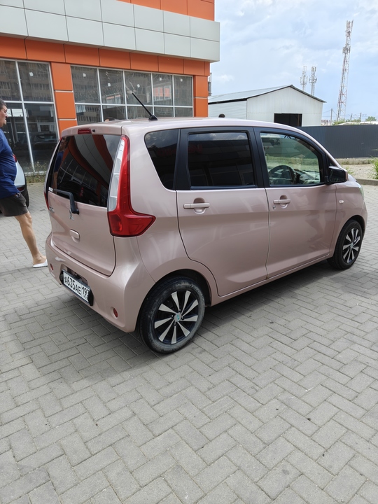 Mitsubishi eK Wagon III рестайлинг, 2015 год, 720 000 рублей, 17 фотография