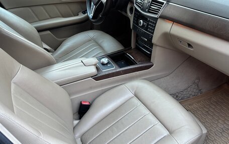 Mercedes-Benz E-Класс, 2010 год, 1 300 000 рублей, 2 фотография