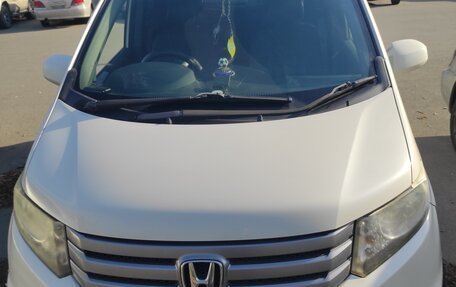 Honda Freed I, 2011 год, 100 000 рублей, 1 фотография