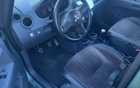 Mitsubishi Colt VI рестайлинг, 2005 год, 340 000 рублей, 4 фотография