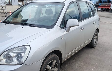 KIA Carens III (RP), 2009 год, 590 000 рублей, 1 фотография