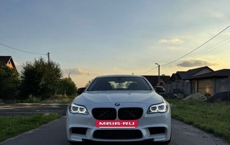 BMW 5 серия, 2013 год, 2 390 000 рублей, 4 фотография