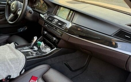 BMW 5 серия, 2013 год, 2 390 000 рублей, 7 фотография
