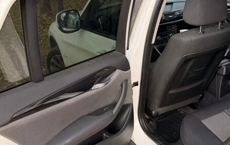 BMW X1, 2011 год, 1 100 000 рублей, 18 фотография