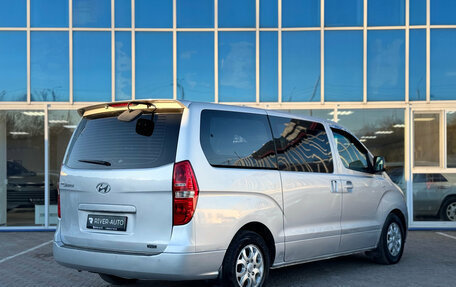 Hyundai Grand Starex Grand Starex I рестайлинг 2, 2010 год, 1 290 000 рублей, 3 фотография