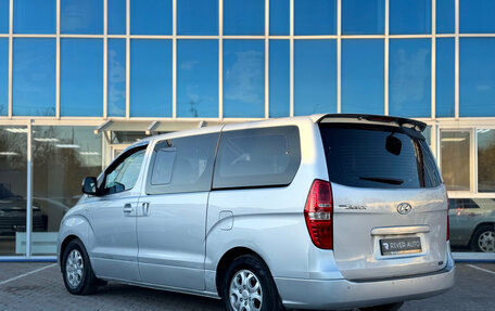 Hyundai Grand Starex Grand Starex I рестайлинг 2, 2010 год, 1 290 000 рублей, 4 фотография