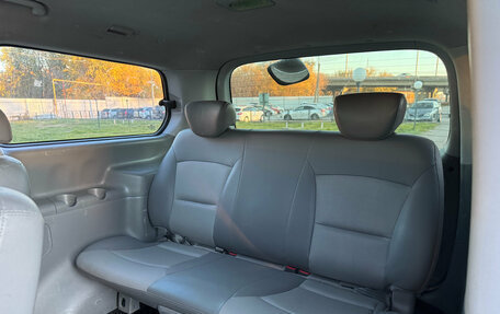 Hyundai Grand Starex Grand Starex I рестайлинг 2, 2010 год, 1 290 000 рублей, 15 фотография