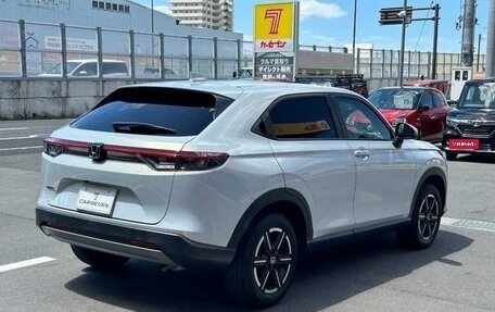 Honda Vezel, 2022 год, 1 720 000 рублей, 4 фотография