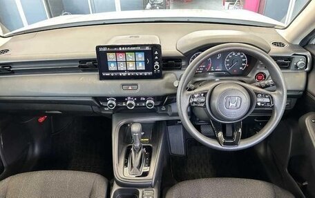 Honda Vezel, 2022 год, 1 720 000 рублей, 16 фотография