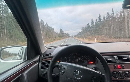 Mercedes-Benz E-Класс, 2001 год, 219 000 рублей, 8 фотография