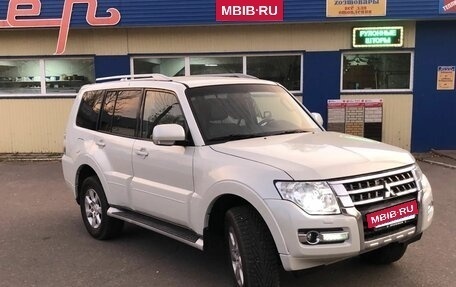Mitsubishi Pajero IV рестайлинг 2, 2019 год, 2 500 000 рублей, 2 фотография