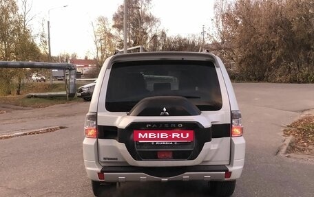 Mitsubishi Pajero IV рестайлинг 2, 2019 год, 2 500 000 рублей, 5 фотография