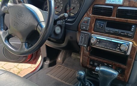 Nissan Pathfinder, 1999 год, 650 000 рублей, 2 фотография