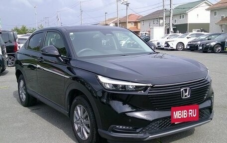 Honda Vezel, 2023 год, 1 850 000 рублей, 3 фотография