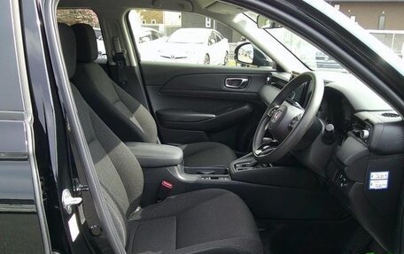 Honda Vezel, 2023 год, 1 850 000 рублей, 9 фотография