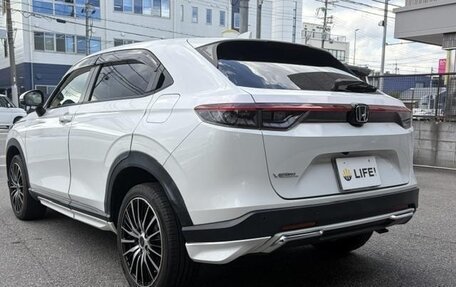 Honda Vezel, 2022 год, 1 760 000 рублей, 4 фотография
