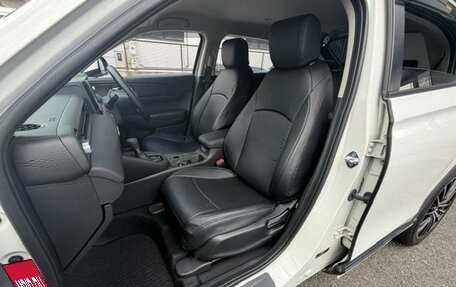 Honda Vezel, 2022 год, 1 760 000 рублей, 10 фотография