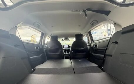 Honda Vezel, 2022 год, 1 760 000 рублей, 19 фотография
