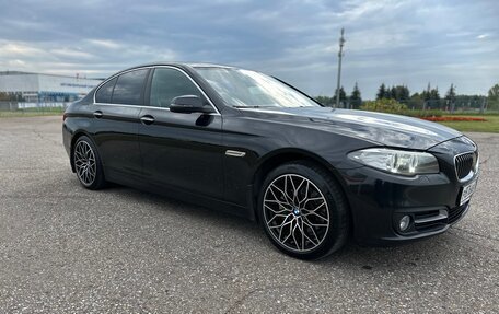 BMW 5 серия, 2014 год, 1 650 000 рублей, 4 фотография