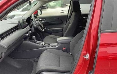 Honda Vezel, 2023 год, 1 840 000 рублей, 9 фотография
