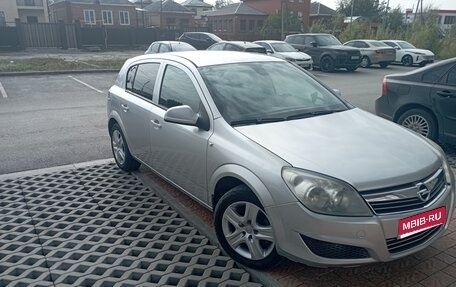 Opel Astra H, 2009 год, 260 000 рублей, 1 фотография