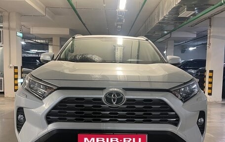 Toyota RAV4, 2019 год, 3 423 000 рублей, 1 фотография