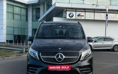 Mercedes-Benz V-Класс, 2022 год, 7 888 000 рублей, 2 фотография