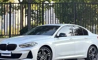 BMW 1 серия, 2023 год, 1 930 000 рублей, 1 фотография