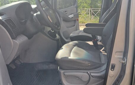 Hyundai Grand Starex Grand Starex I рестайлинг 2, 2011 год, 1 550 000 рублей, 8 фотография