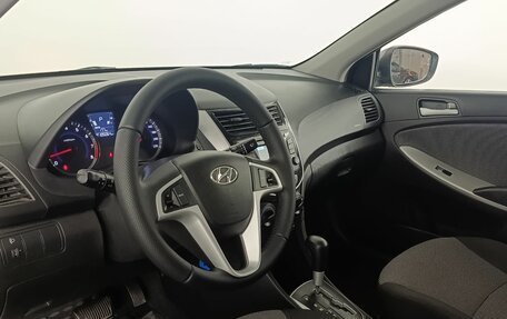 Hyundai Solaris II рестайлинг, 2011 год, 890 000 рублей, 9 фотография