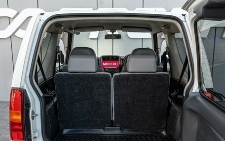 Suzuki Jimny, 2011 год, 1 020 000 рублей, 16 фотография