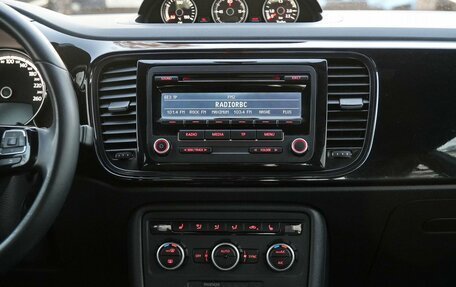 Volkswagen Beetle, 2013 год, 1 290 000 рублей, 13 фотография